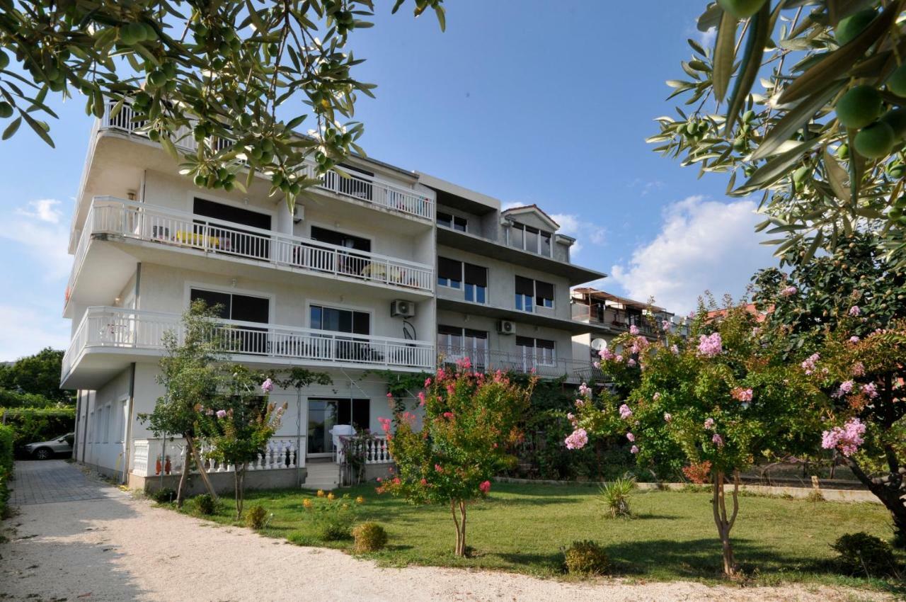 Apartmani Olive Trogir Bagian luar foto